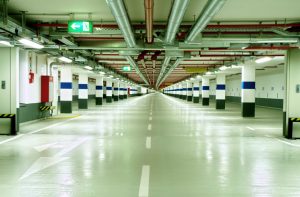 El futuro del control de humos en aparcamientos: sistemas de ventilación horizontal o por impulsos